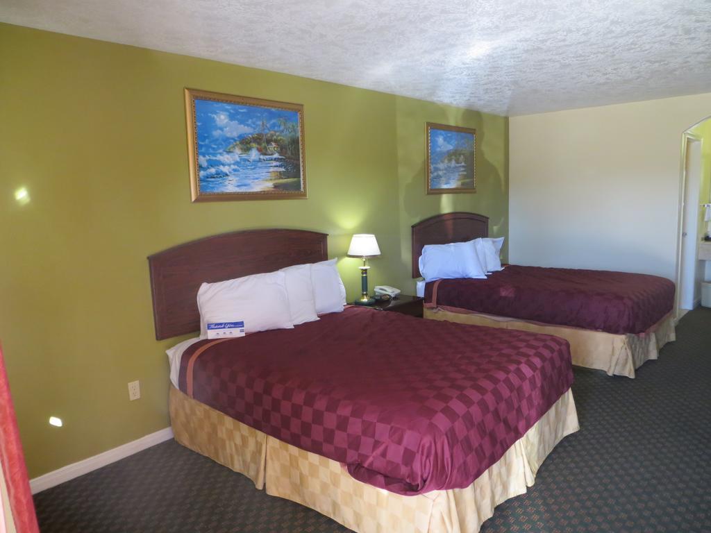 Americas Best Value Inn & Suites Hempstead Bilik gambar