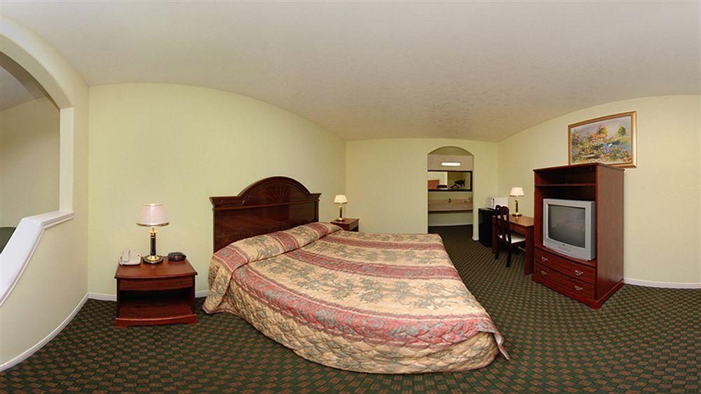 Americas Best Value Inn & Suites Hempstead Luaran gambar