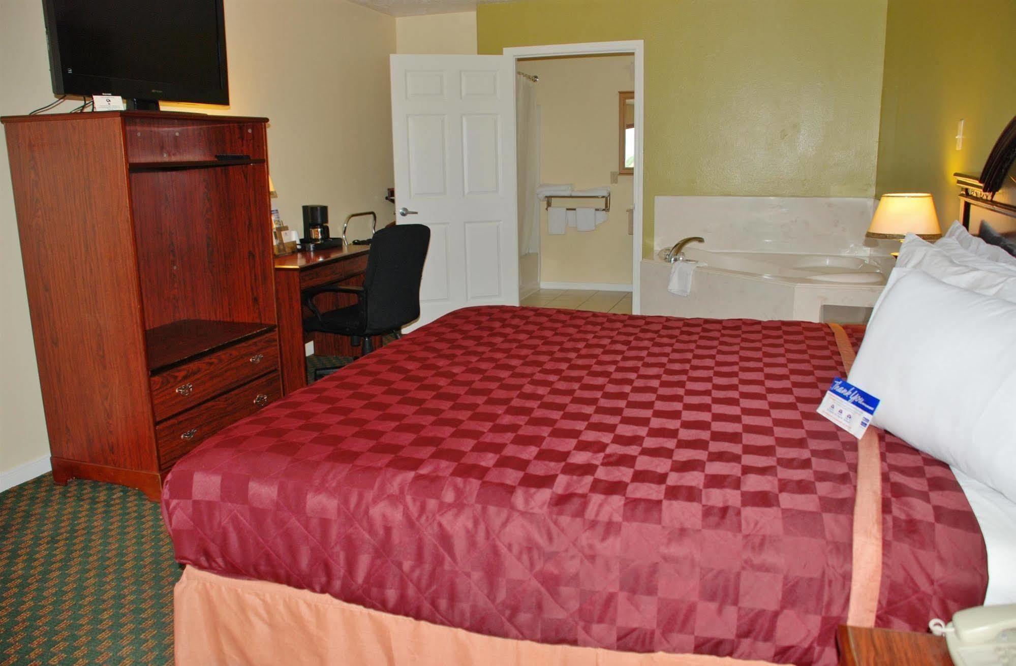 Americas Best Value Inn & Suites Hempstead Luaran gambar